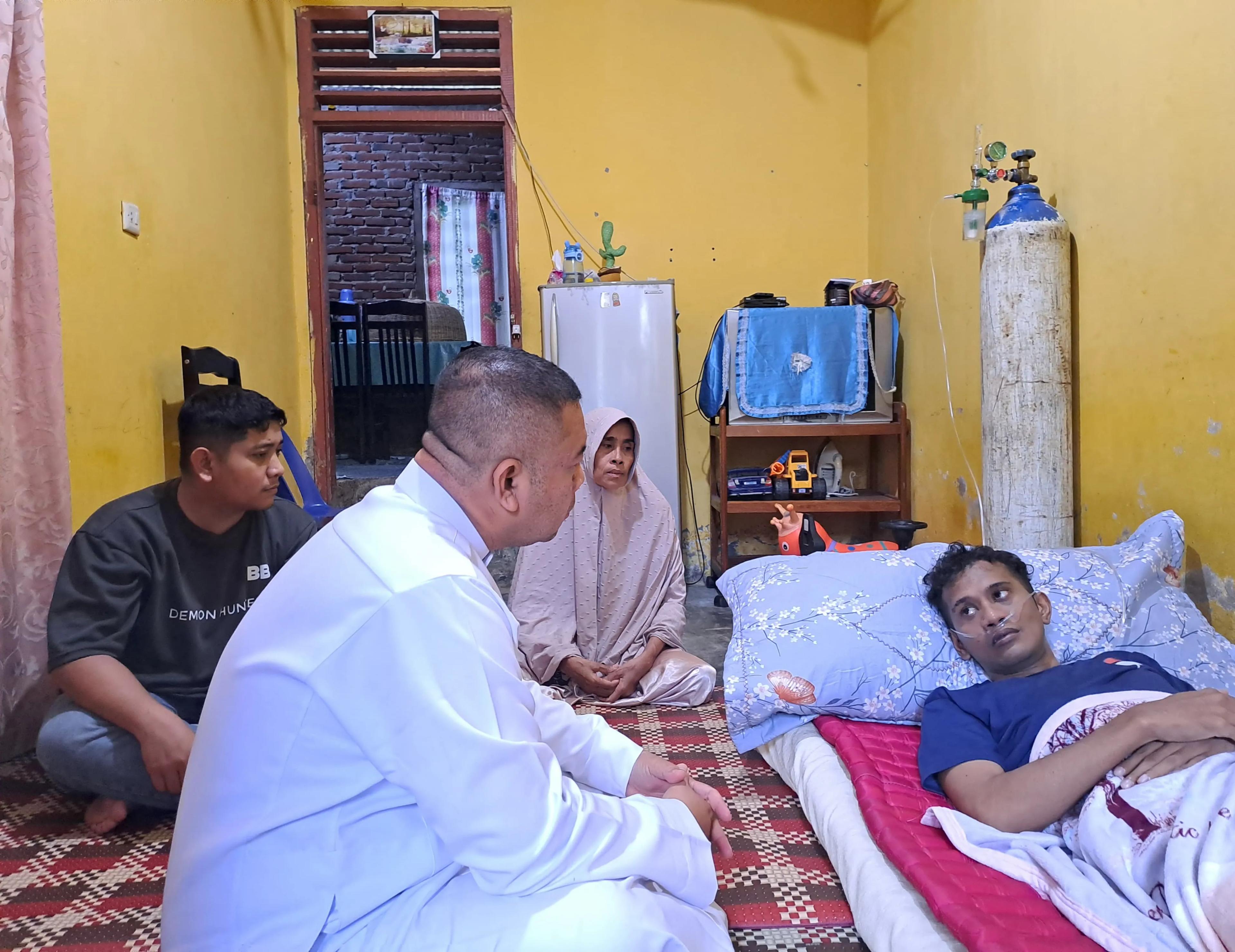 donasi-nama-saya ricky. saya adalah penyintas kelainan ja