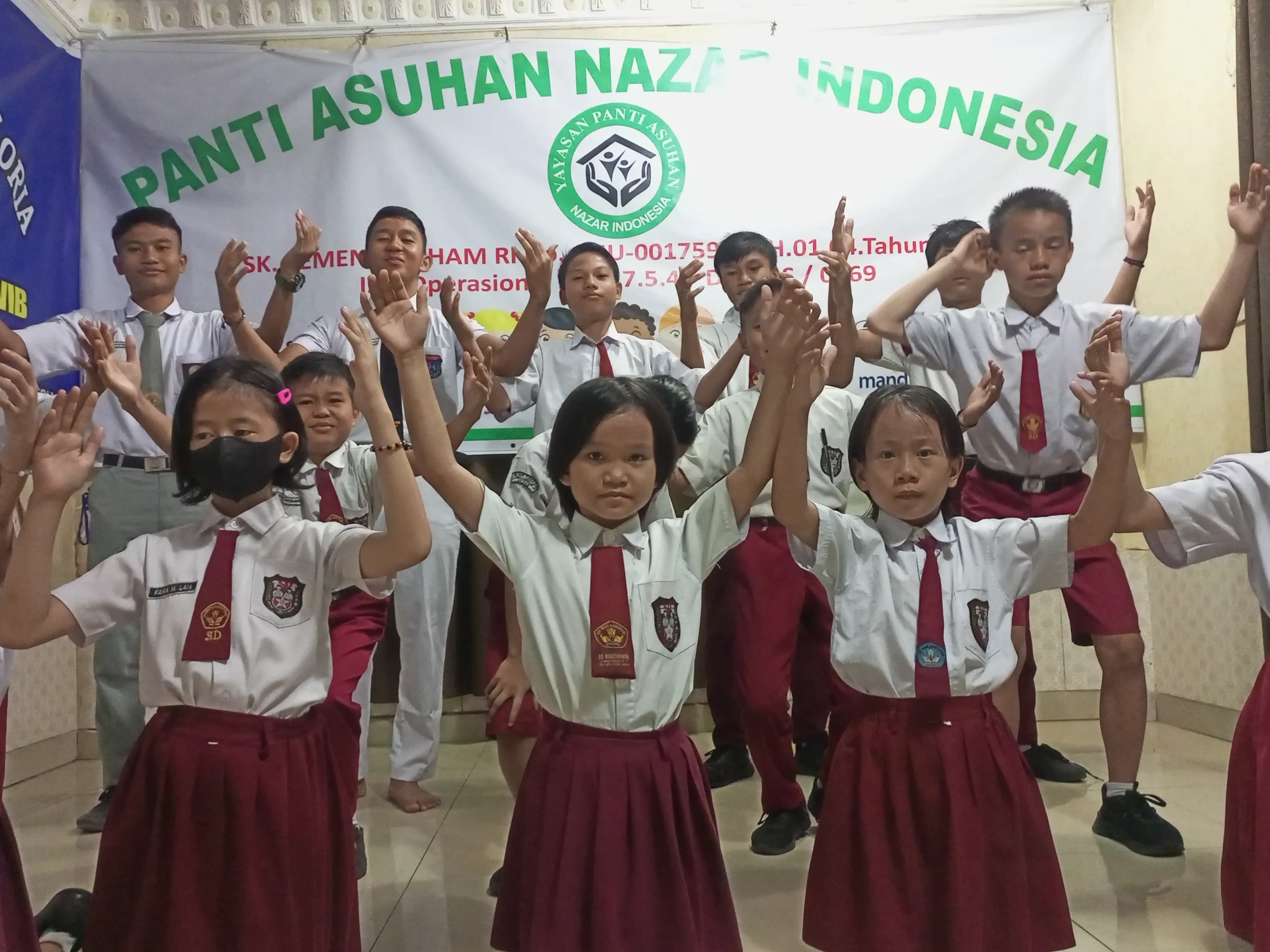 donasi-perkenalkan-nama saya sarozatulo laia, saya merupa