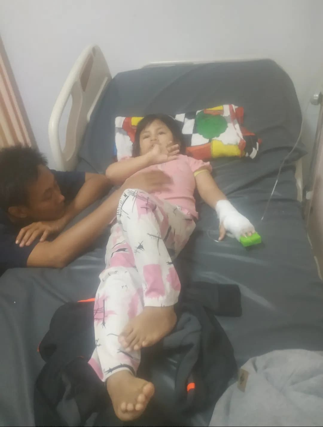 donasi-mawar-lahir dengan tubuh yang mungil, hanya sebera