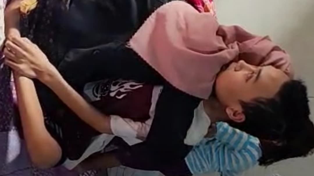 donasi-saya-nia, seorang ibu rumah tangga yang tinggal di